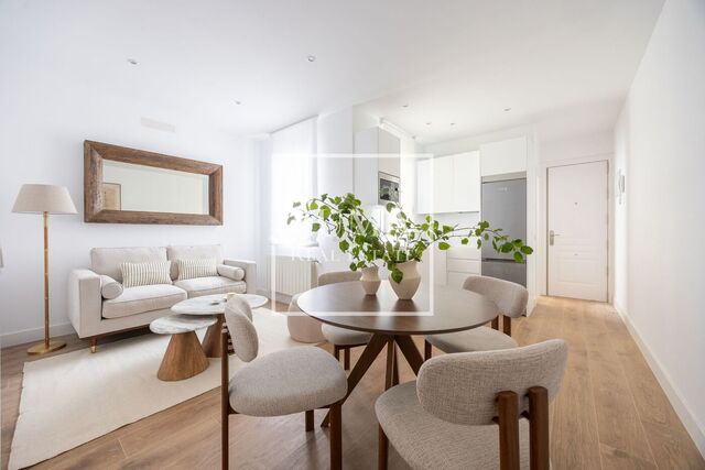 55 sqm flat for sale in Ibiza, Madrid