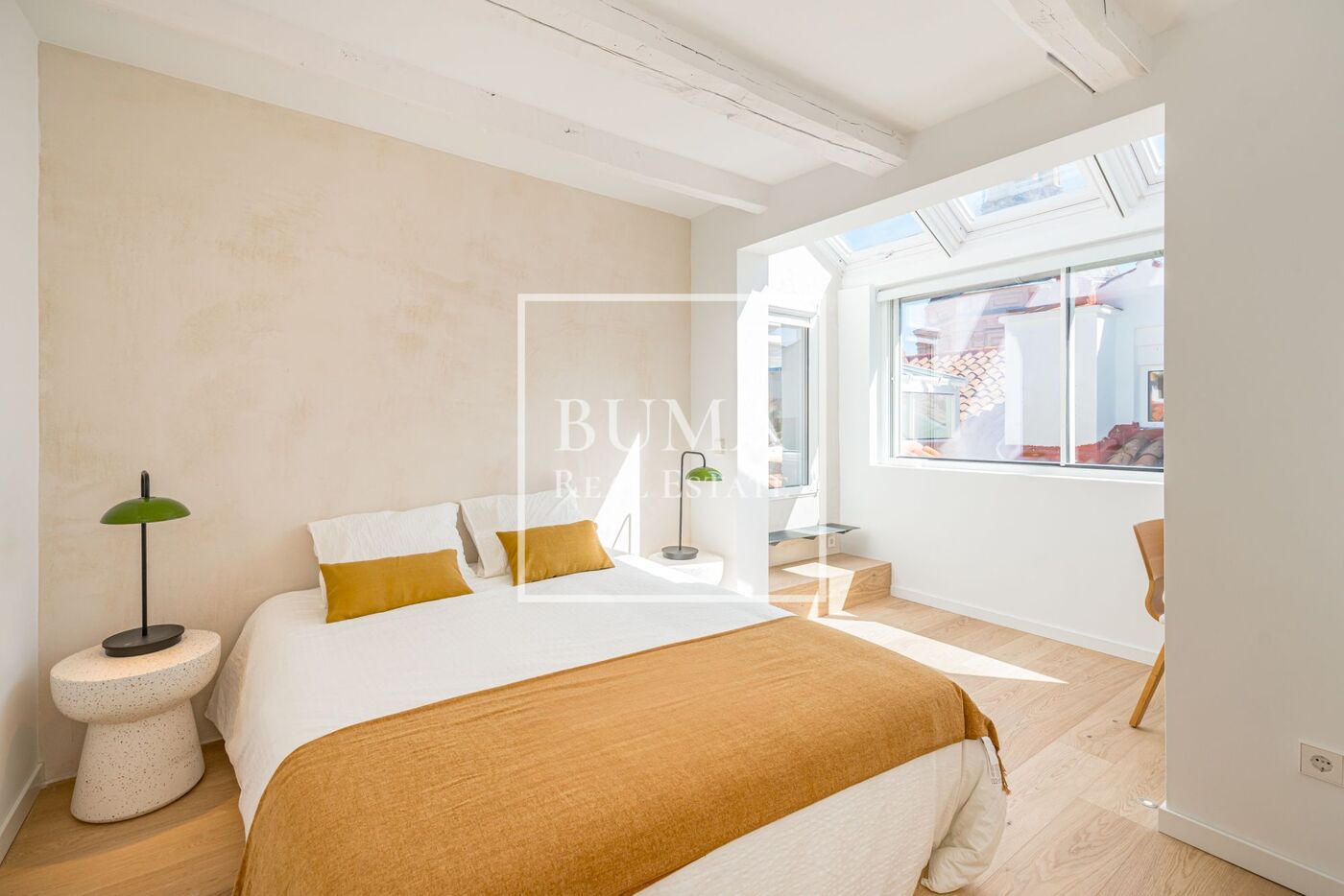 Exclusivo ático de diseño en venta con terrazas en el corazón de Madrid