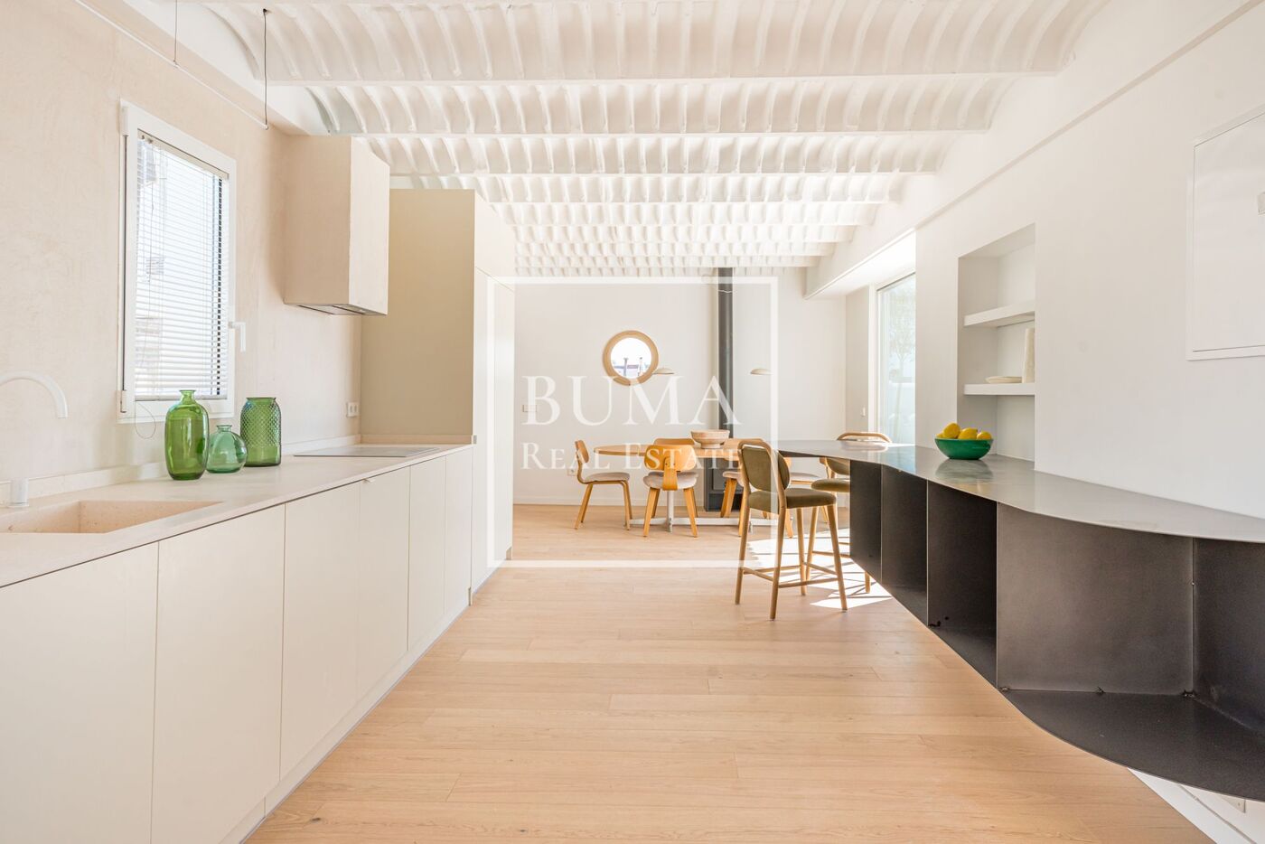 Exclusivo ático de diseño en venta con terrazas en el corazón de Madrid