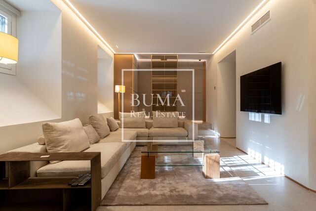 Oficina en alquiler completamente reformada a estrenar en Jerónimos, a pasos del Parque del Retiro