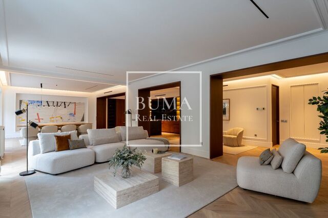 Exclusiva propiedad en venta de 501completamente reformada en Barrio de Salamanca