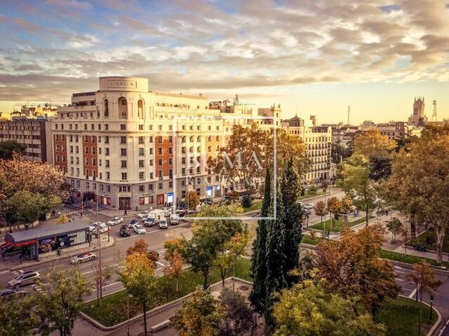 Vivienda en venta de 161m2 completamente reformada y amueblada en la zona de Castellana, Barrio de Salamanca