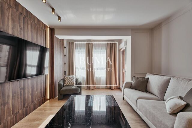 122 sqm luxury flat with terrace for sale in Madrid