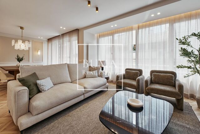 164 sqm luxury flat for sale in Madrid