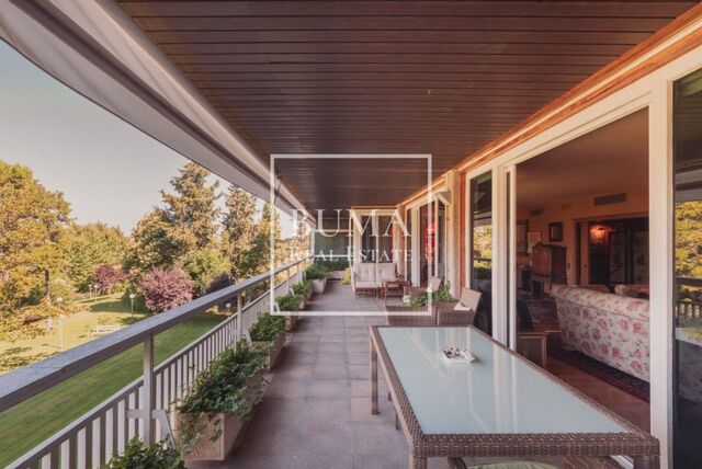 662 sqm luxury flat with pool, views and terrace for sale in Aravaca, Madrid