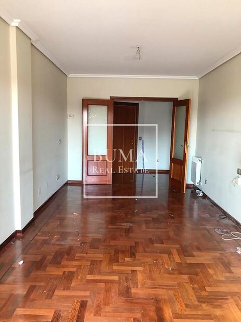 84 sqm flat for sale in Prosperidad, Madrid