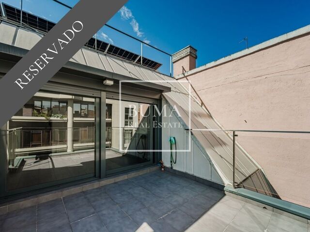 Ático en venta con plaza de garaje en Ciudad Jardín