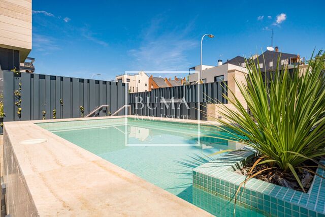 Exclusivo piso en venta en urbanización con spa en Puerta de Hierro
