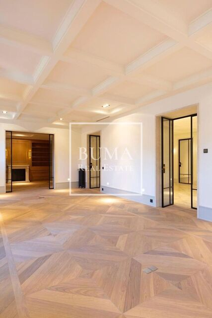 473 sqm luxury flat for sale in Castellana, Madrid