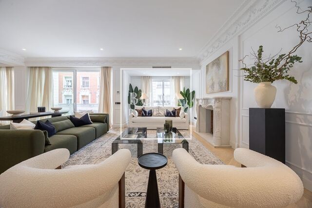 326 sqm luxury flat for sale in Castellana, Madrid